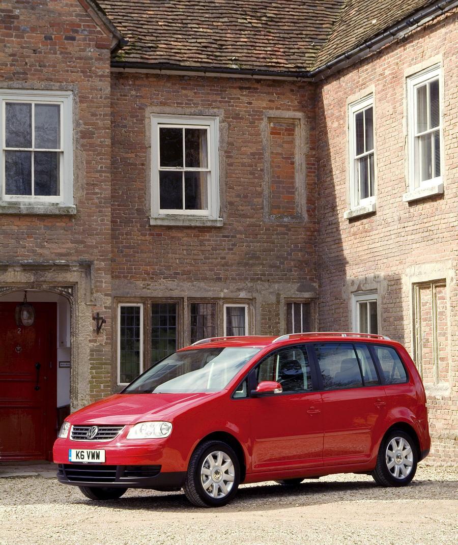  Volkswagen Touran 2005 года  (фото 3 из 5)